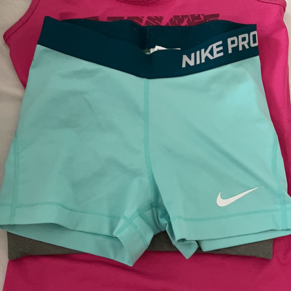 Nike Bundle!! - image 3